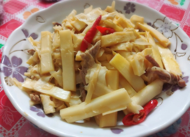 桂竹筍炒豆干 做法