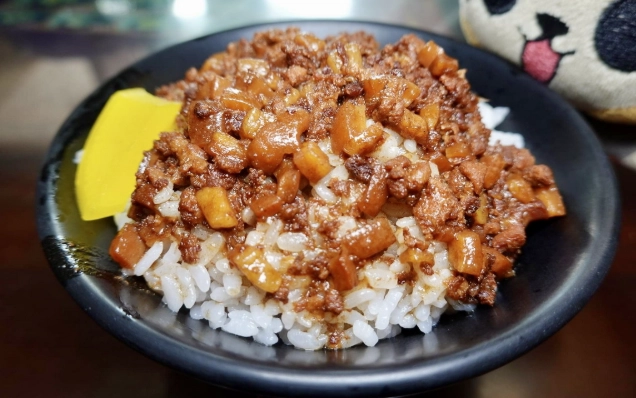 滷肉飯跟肉燥飯的差別