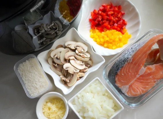 奶油鮭魚燉飯 電鍋