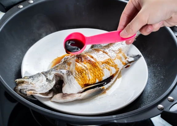 蒸魚醬油淋法 蒸魚醬油淋法