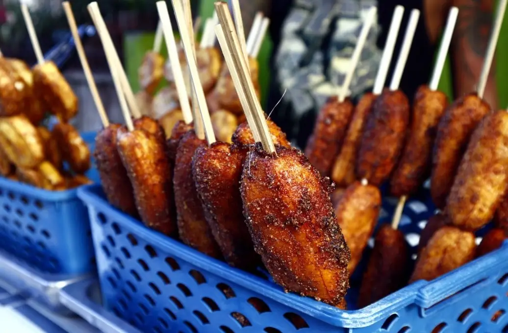 菲律賓美食特色全解析：從經典阿斗波到隱藏版街頭小吃