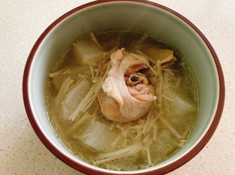 白蘿蔔雞湯