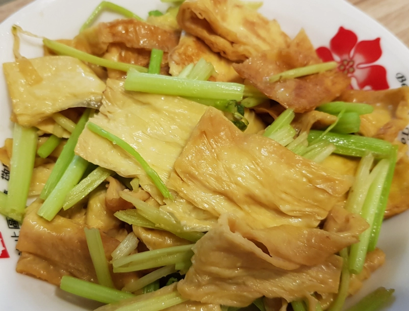 炒豆皮做法