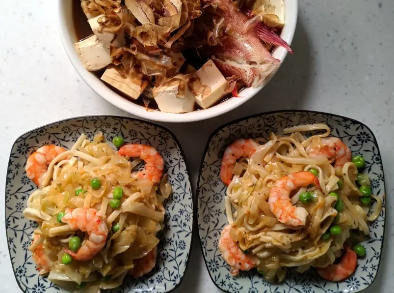 熱炒店蝦仁炒麵