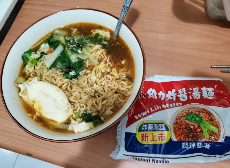 維力炸醬麵料理