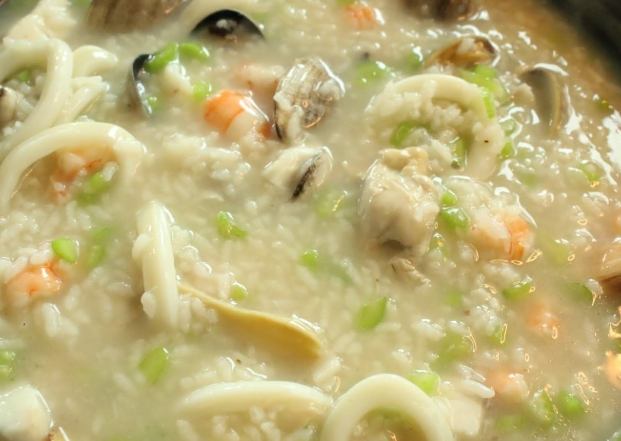 生米煮海鮮粥做法 生米煮海鮮粥做法