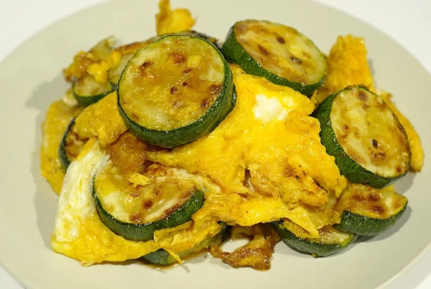 櫛瓜絲煎蛋做法 櫛瓜絲煎蛋做法