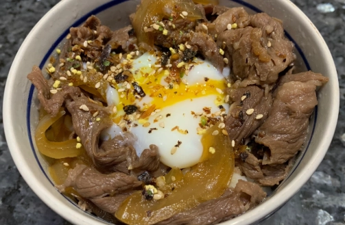 日式牛肉丼