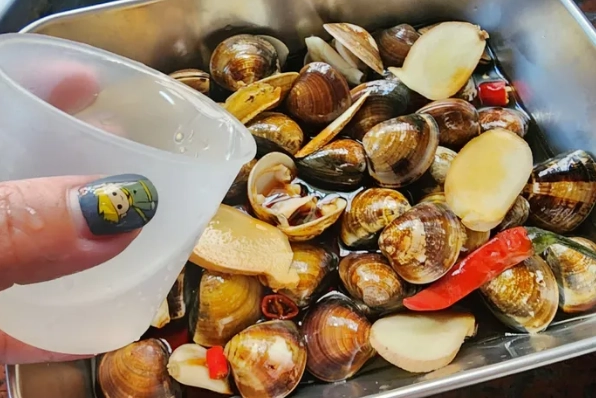 醃蛤蜊 做法