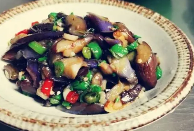 茄子少油做法全攻略：健康烹飪技巧與美味食譜