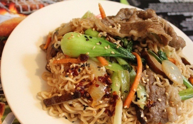 台灣炒泡麵餐廳 台灣炒泡麵餐廳