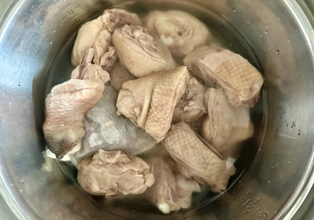 燒酒雞不加水做法 燒酒雞不加水做法