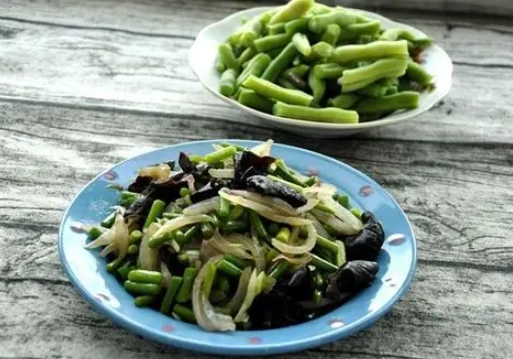 洋蔥炒木耳 食譜